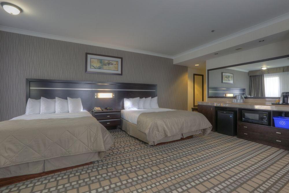 Clarion & Hotel 3*