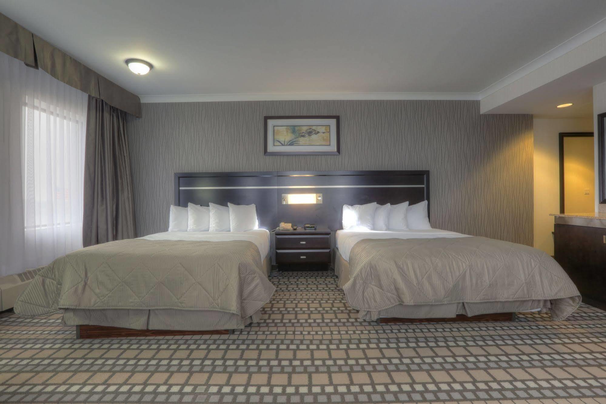 Clarion & Hotel 3*