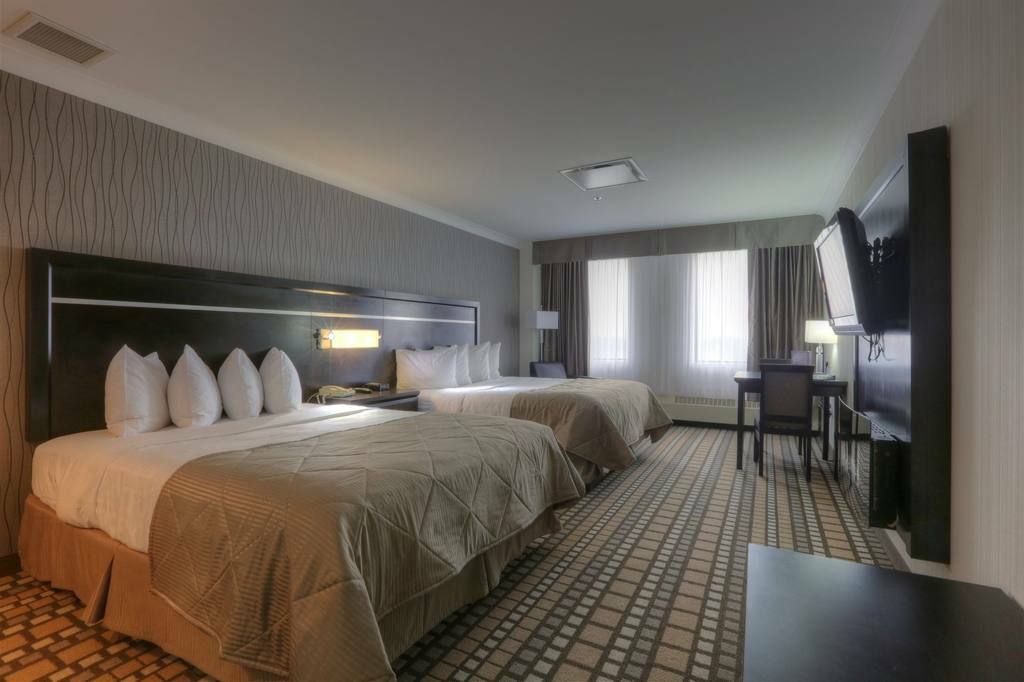 Hotel Clarion &